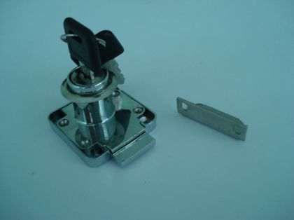 Κλειδαριά ντουλαπιού, ελατηριωτός σύρτης, χρώμιο 338