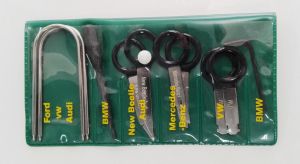 Комплект за демонтаж на автомобилни стерео системи 910C1