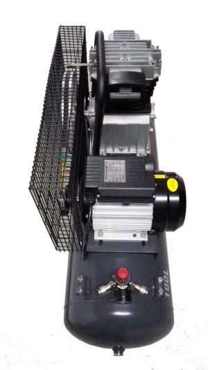 100 л. Бутален монофазен компресор с ремъчно задвижване, 51002