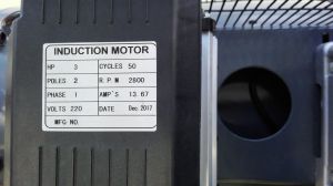 200 л Бутален монофазен компресор с ремъчно задвижване, 51021