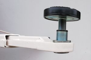 4 ton Electro-hydraulic 2-post lift, clear floor L-2140 + 4*85 mm Adapters 1 Phase