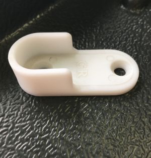 Държач за овална тръба WS021 PVC