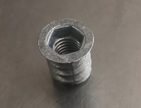 М6х13 Метален фикс (дюбел)