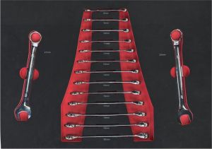 Шкаф (количка) оборудвана с 258 бр. инструменти