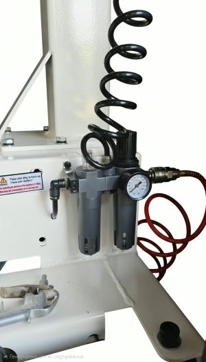 Tire Chenger C-190